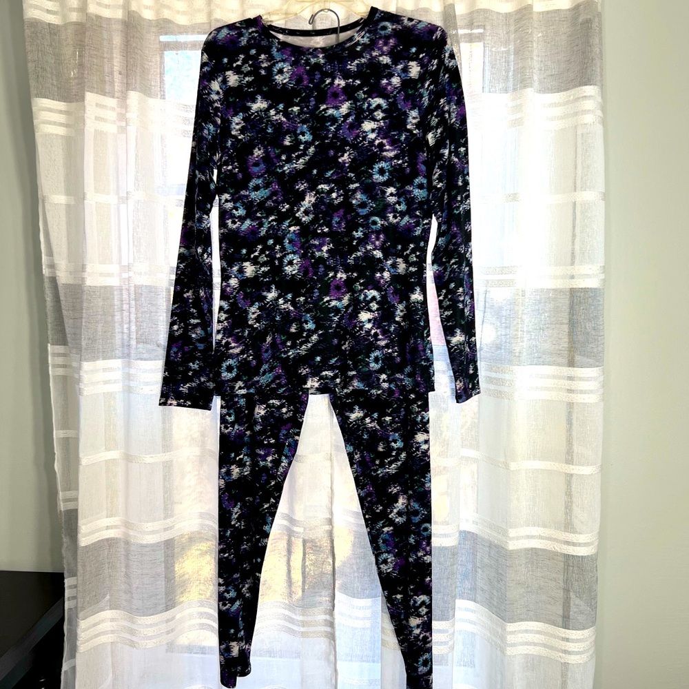 CuddlDuds stretch base layer pjs, EUC, Medium